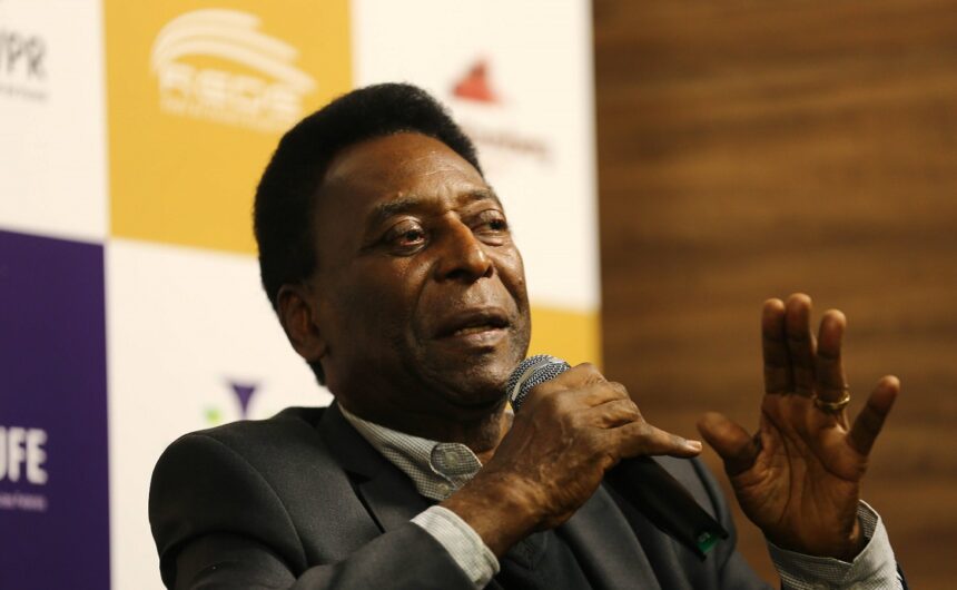 Pelé poslao poruku javnosti: ‘Snažan sam, pun nade i nastavljam liječenje’